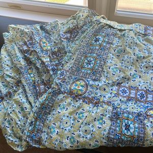 Gorgeous floral mid length skirt